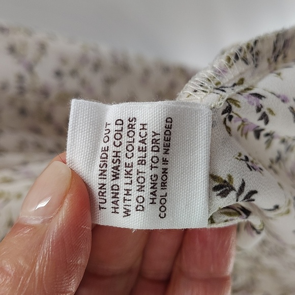 blu pepper Ivory Floral Pullover Blouse Size Medium Balloon Sleeve Semi sheer - Picture 7 of 9